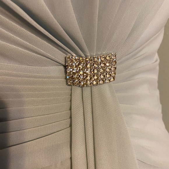 Dress - Picture 4 of 6